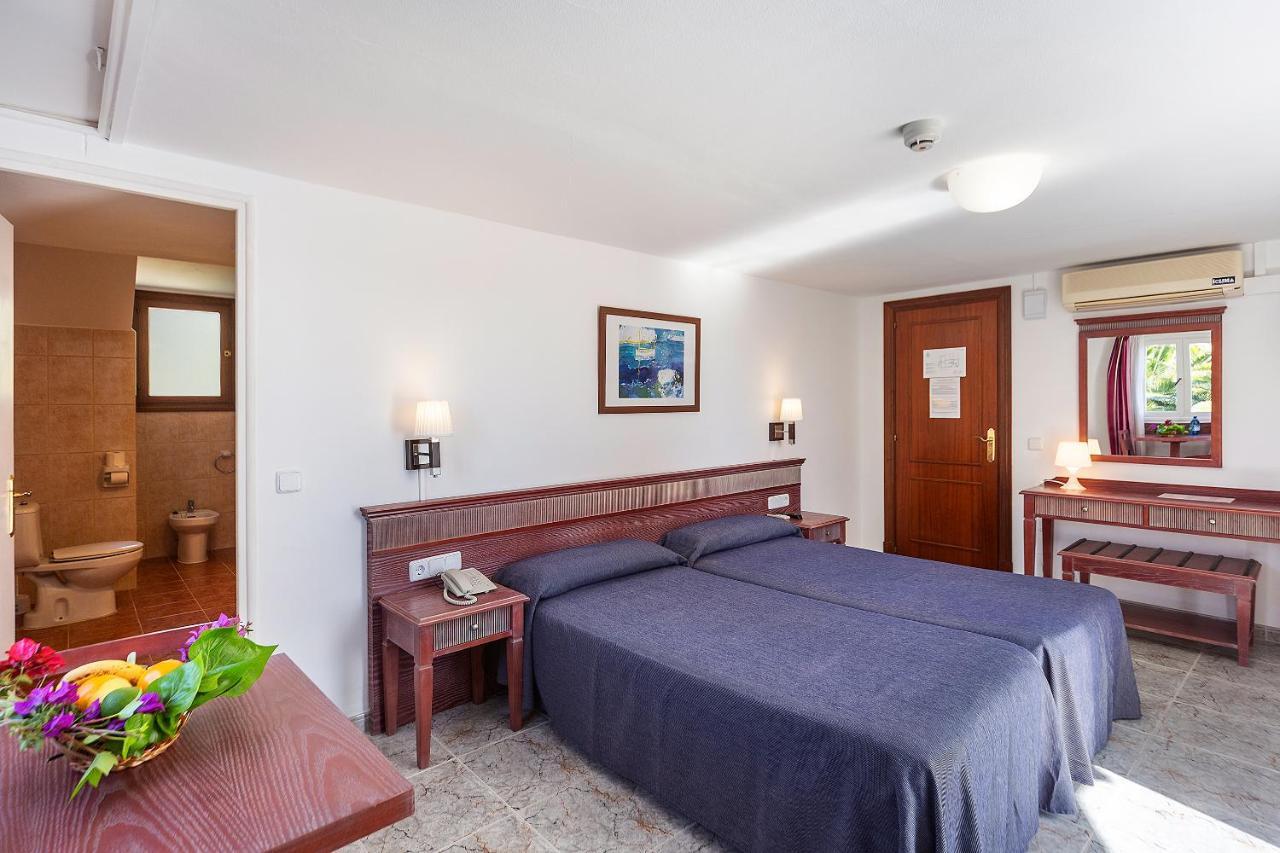 Apartamentos Cala Murada Tennis Экстерьер фото