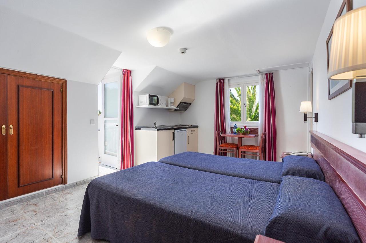 Apartamentos Cala Murada Tennis Экстерьер фото